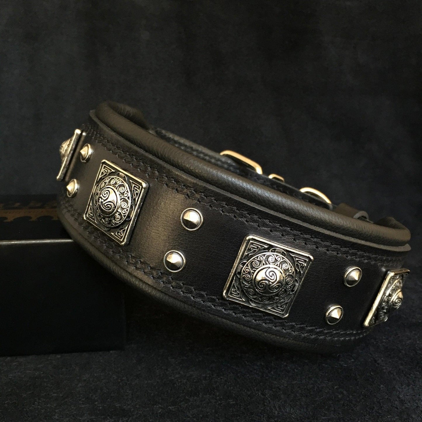 BESTIA COLLARS® All Black Leather Dog Collar Pure Power in Elegant Simplicity